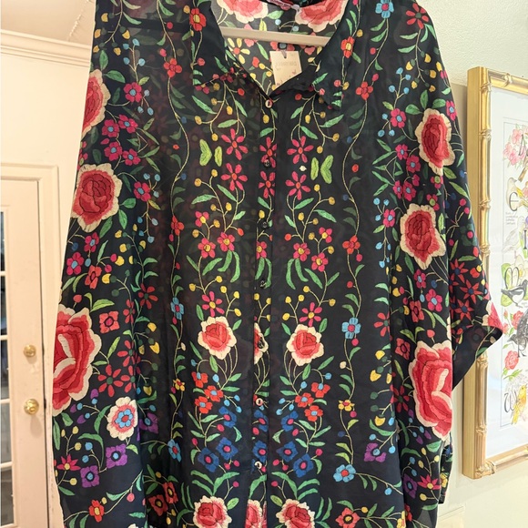 Johnny Was 100%silk "Emby" black floral top - Picture 3 of 9